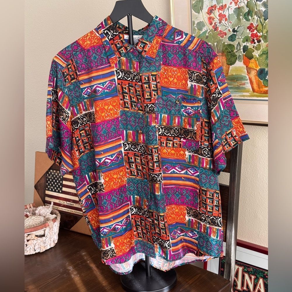 Anna and Frank Multi-Color Abstract Geometric 100% Silk Button Up Shirt Size L